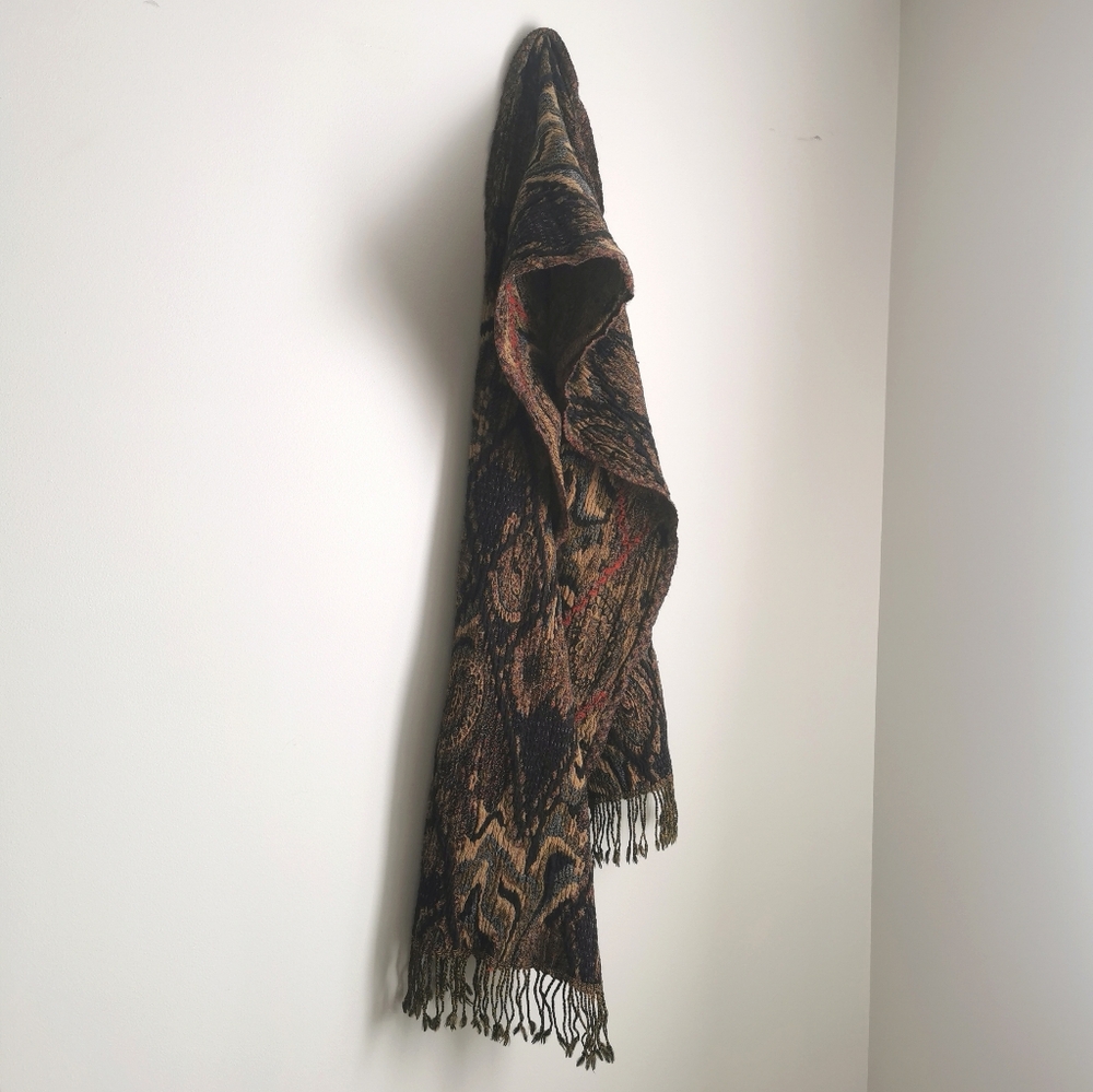 Tolani Scarf - Picture 3 of 4